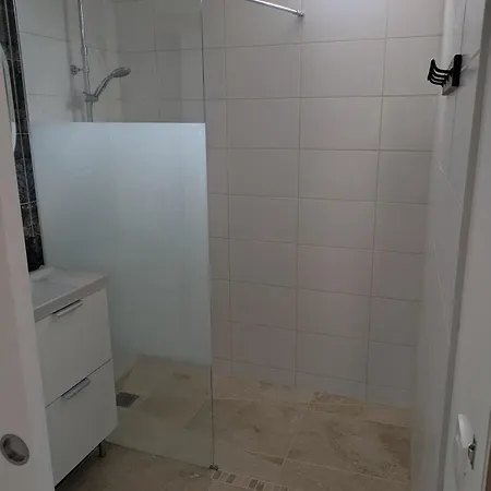 Petite Maison En Bord De Voie Verte Pres Du Caroux Сasa de vacaciones *